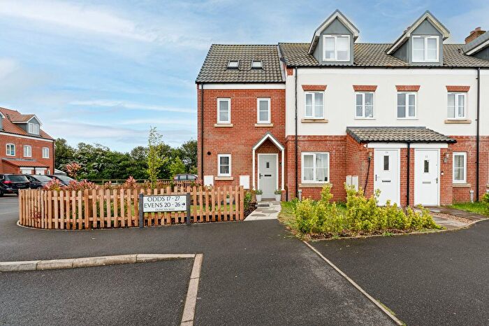 3 Bedroom End Terrace House For Sale In Duncan Way, North Walsham, NR28