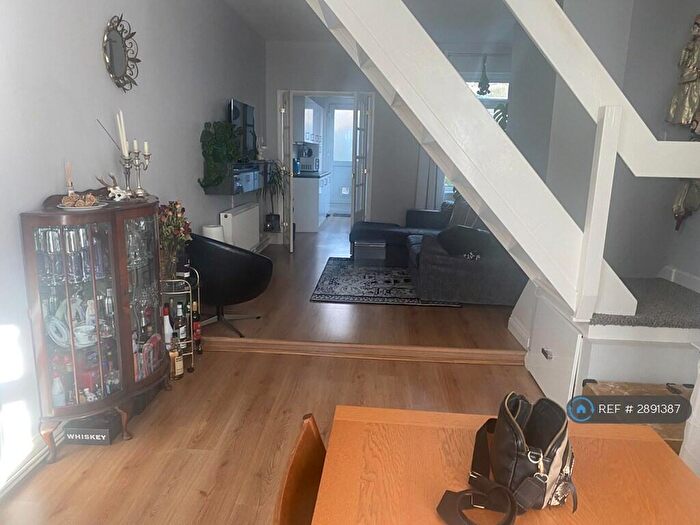 2 Bedroom Terraced House To Rent In Dunster St, Leicester, LE3