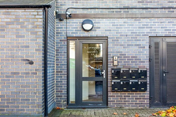 2 Bedroom Apartment For Sale In Braxfield Road, Brockley, London, SE4