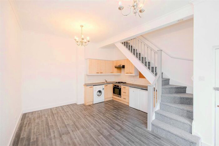 1 Bedroom Property To Rent In Prospect Road, Woodford Green, IG8