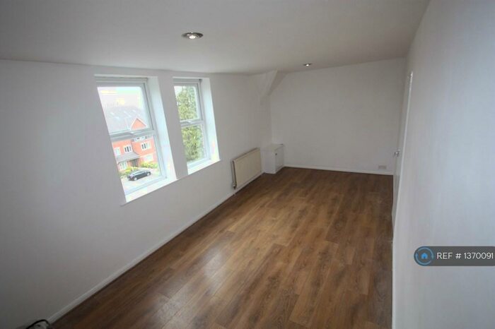 1 Bedroom Flat To Rent In Oxton, Wirral, CH43