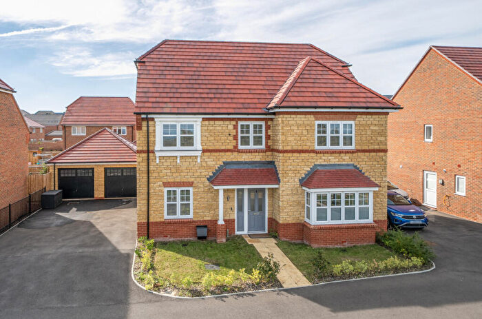 4 Bedroom Detached House For Sale In Yates Meadow, Faringdon, Oxfordshire, SN7