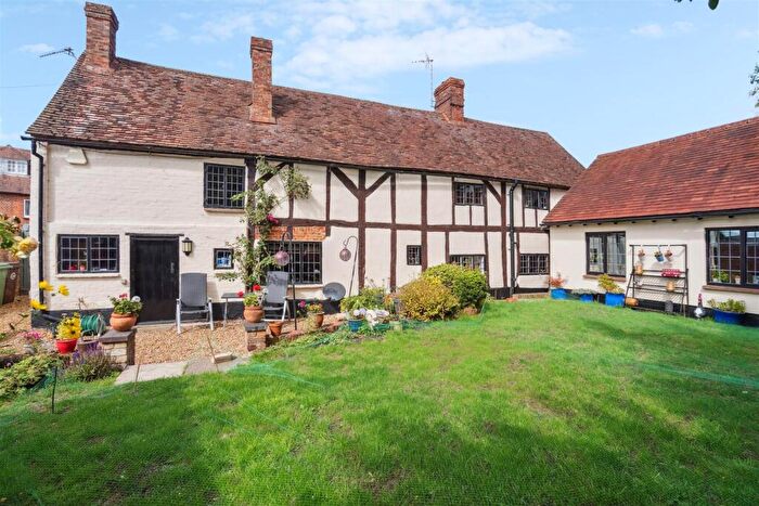 5 Bedroom Detached House For Sale In School End, Great Horwood, Buckinghamshire, MK17