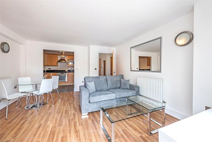 2 Bedroom Flat To Rent In Turner House, Cassilis Road, London, E14