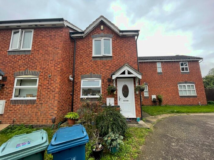 2 Bedroom Semi-Detached House To Rent In Teal Close, Oxford, OX4