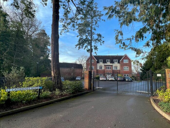 2 Bedroom Flat To Rent In St. Catherines Wood, Camberley, GU15