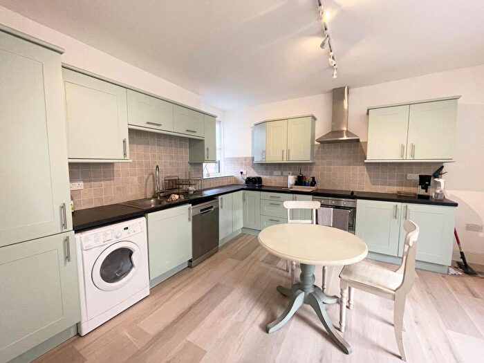 1 Bedroom Flat To Rent In Swan Street, Warwick, CV34