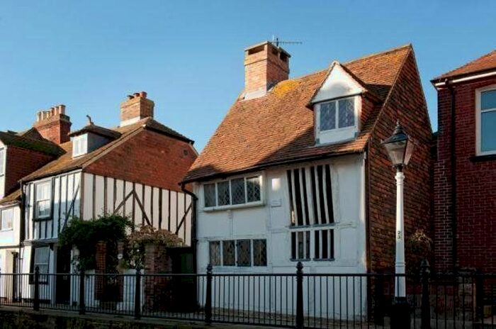 3 Bedroom Detached House To Rent In High Street, Hastings, TN34