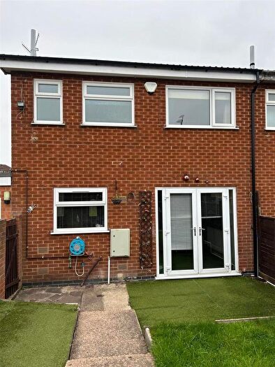 4 Bedroom Semi Detached House To Rent In Colman Walk, Top Valley, Nottingham, NG5
