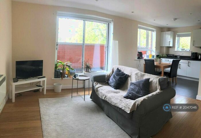 1 Bedroom Flat To Rent In Cherrywood Lodge, London, SE13
