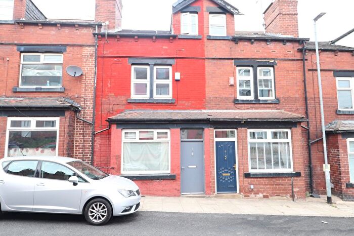 3 Bedroom Terraced House To Rent In Athlone Grove, Leeds, West Yorkshire, LS12