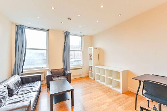 1 Bedroom Flat To Rent In St John's Hill, Wandsworth, London, SW11