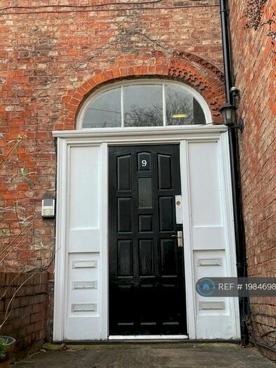 2 Bedroom Flat To Rent In Mill Lane, Northenden, M22