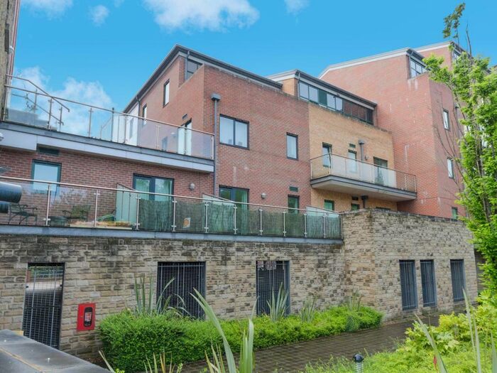 1 Bedroom Apartment To Rent In Flat Draymans Court Ecclesal, Sheffield, S11