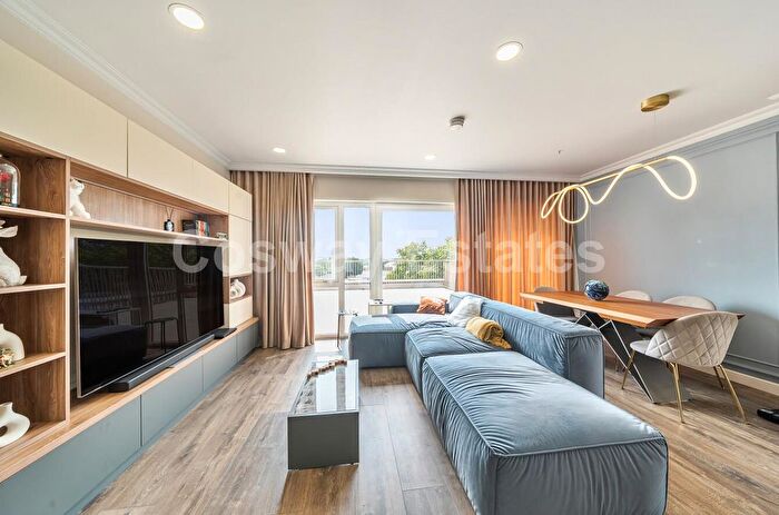 2 Bedroom Flat For Sale In Millbrook Park, NW7