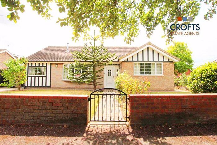4 Bedroom Bungalow For Sale In Poplar Road, Healing, DN41