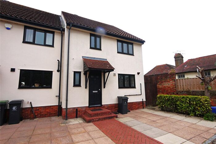 3 Bedroom End Of Terrace House To Rent In Tower Court, Ongar, CM5