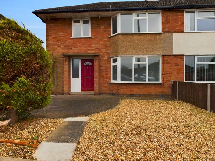 3 Bedroom Semi-Detached House To Rent In Mercia Drive, Oadby, LE2