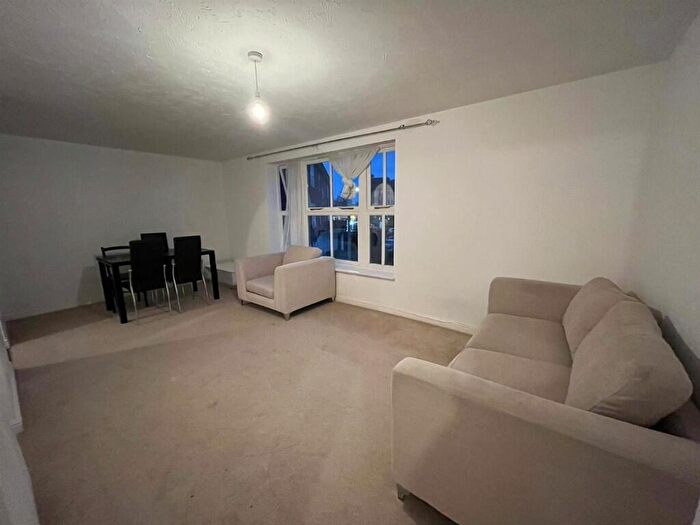 1 Bedroom Flat To Rent In Mapeshill Place, London, NW2