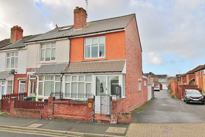 2 Bedroom End Of Terrace House For Sale In Ironbridge Lane, Eastney, PO4