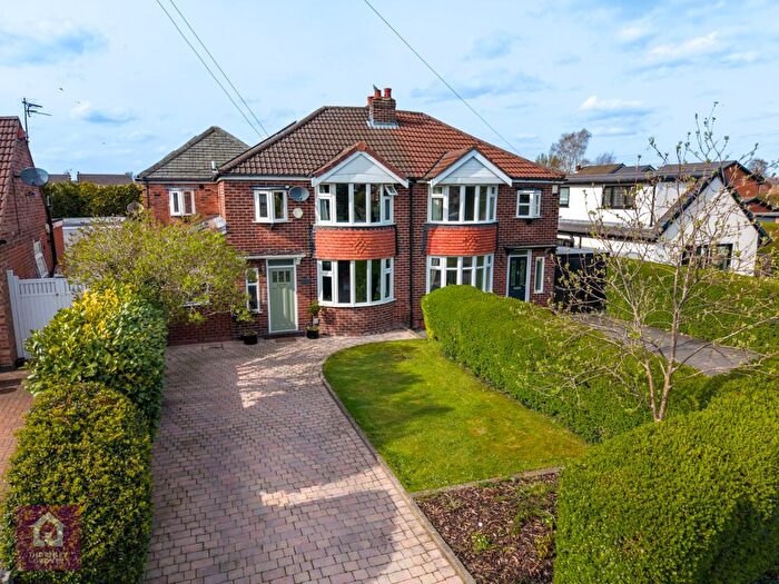 4 Bedroom Semi Detached House For Sale In Bloomsbury Lane, Timperley, Altrincham, Greater Manchester, WA15
