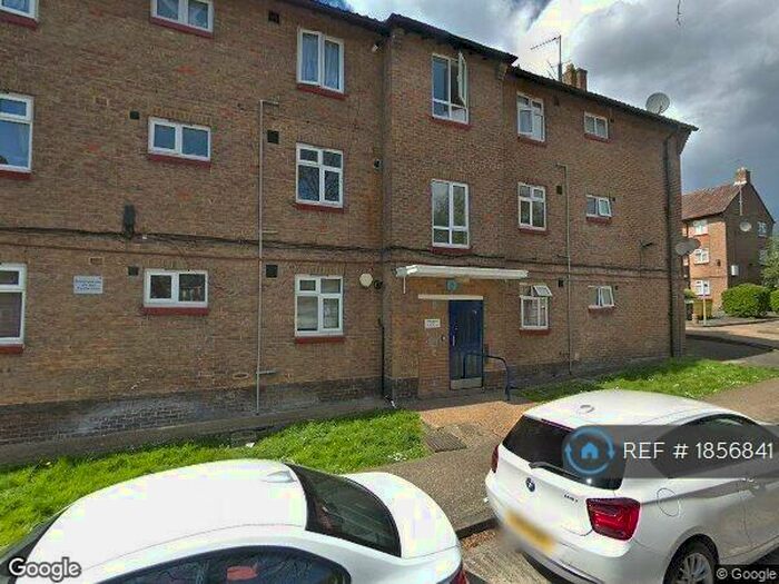 3 Bedroom Flat To Rent In Welling, Kent, DA16