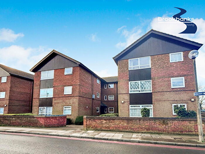 1 Bedroom Flat For Sale In Nightingale Way, Swanley, BR8