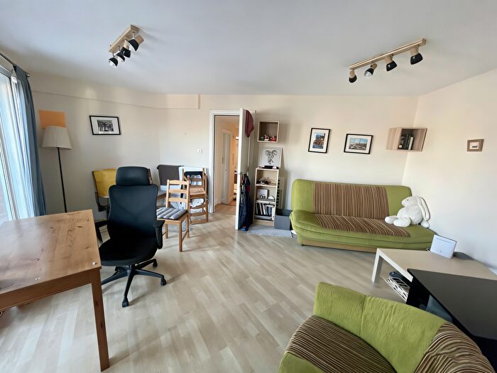 1 Bedroom Flat To Rent In Kempton Court, Durward Street, London, E1
