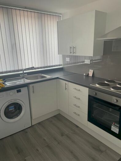 1 Bedroom Flat To Rent In Yorkshire Street, Oldham, OL1