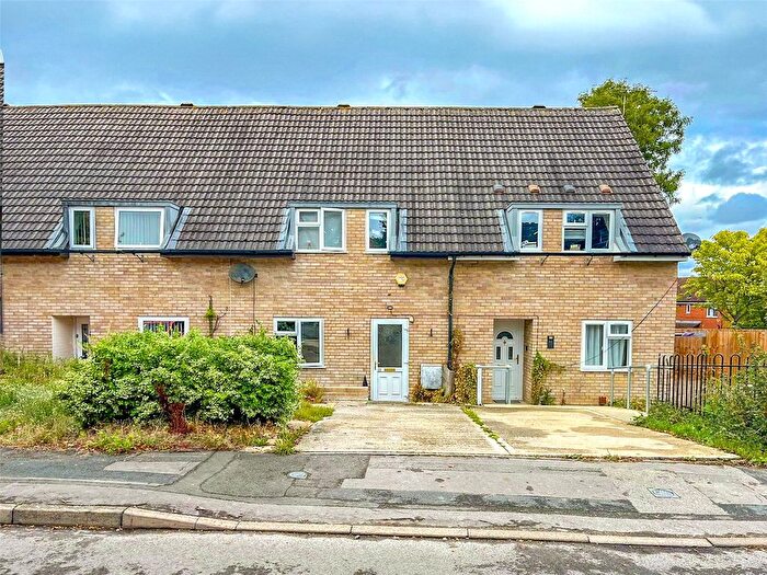 3 Bedroom Terraced House For Sale In Corfe Road, Toothill, Swindon, Wiltshire, SN5