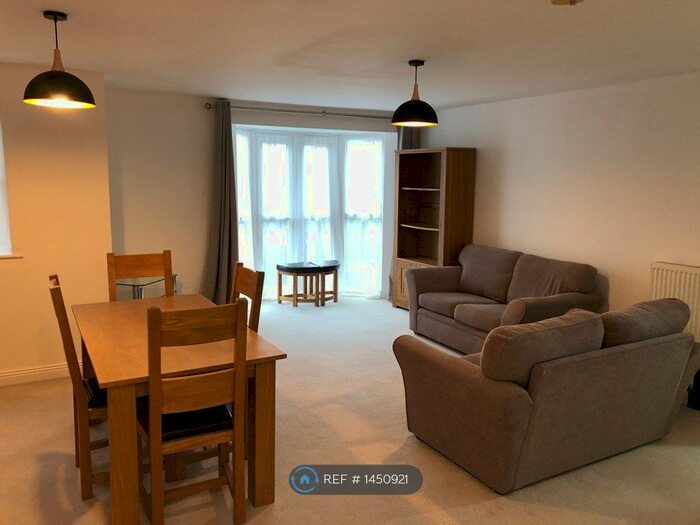 2 Bedroom Flat To Rent In Heath, Cardiff, CF14