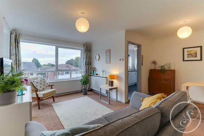 2 Bedroom Flat To Rent In Wensleydale Court, LS7