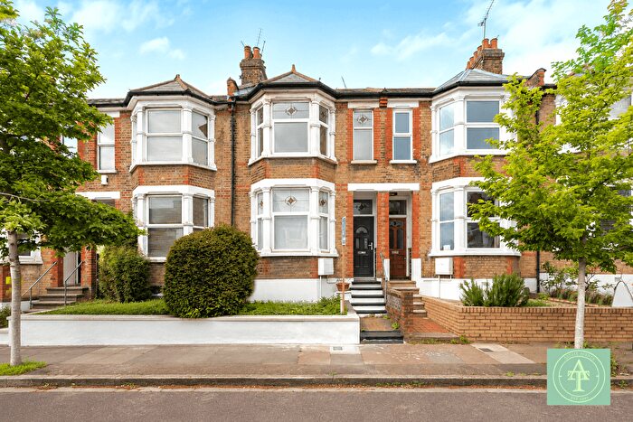 3 Bedroom Terraced House For Sale In Glebe Road, Finchley Central, London, N3