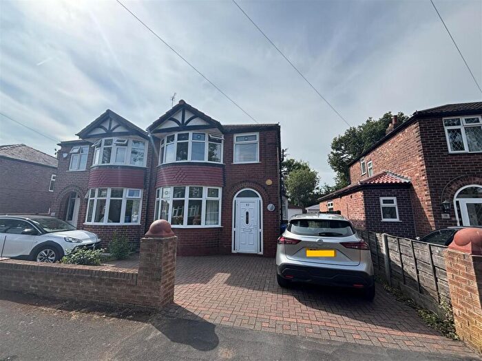 3 Bedroom Semi-Detached House To Rent In Craddock Road, Sale, M33