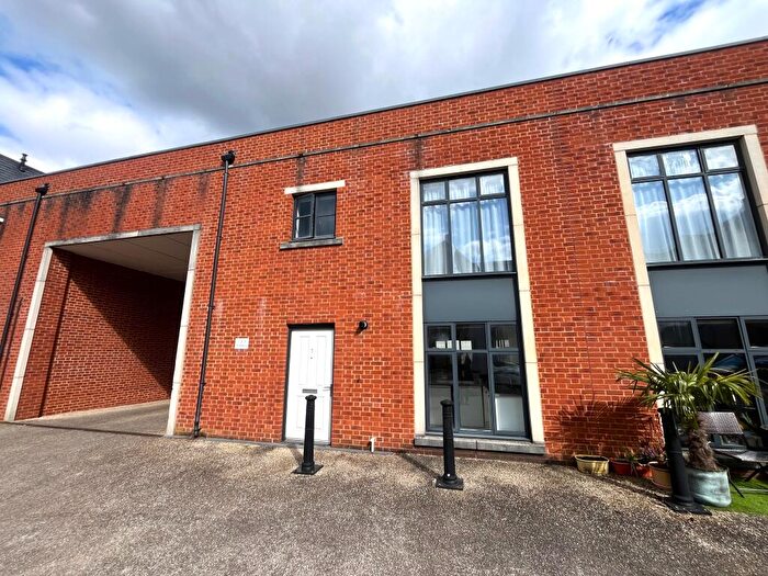 1 Bedroom Apartment To Rent In Mount Dinham Court, Exeter, EX4