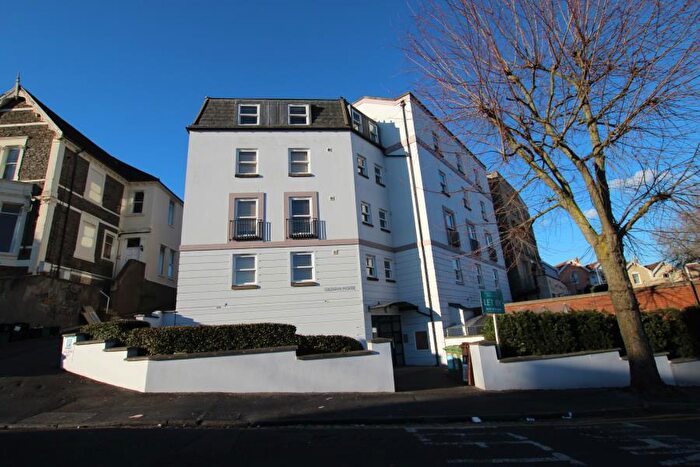 1 Bedroom Flat To Rent In Gillham House - Bishopston, BS7