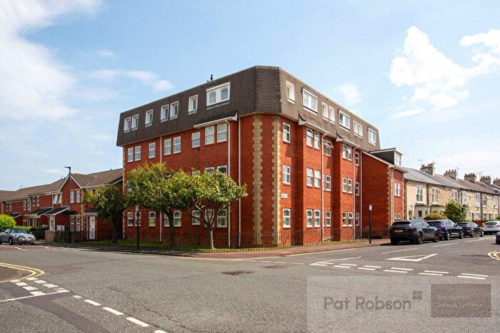 2 Bedroom Apartment To Rent In Regent Road, Gosforth, Newcastle Upon Tyne, NE3