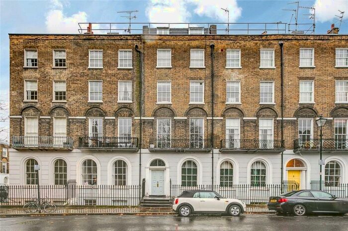 1 Bedroom Apartment To Rent In Myddelton Square, Islington, London, EC1R