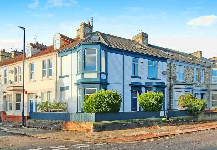 4 Bedroom End Of Terrace House To Rent In Washington Terrace, North Shields, Tyne And Wear, NE30