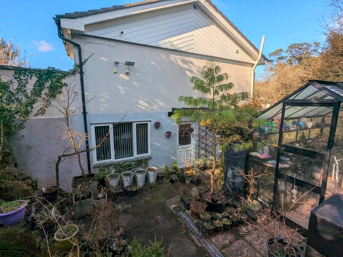 1 Bedroom Bungalow To Rent In Mill Yard, Ponsanooth, Truro, Truro, TR3