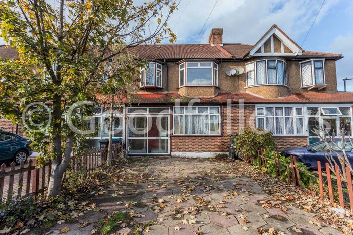 3 Bedroom Property To Rent In Links Avenue, Morden, SM4