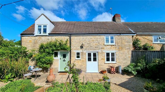 2 Bedroom Semi-Detached House For Sale In Stour Row, Shaftesbury, SP7