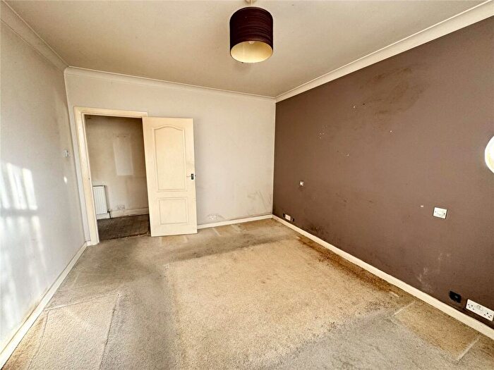 1 Bedroom Apartment For Sale In Castle Road, Bournemouth, Dorset, BH9