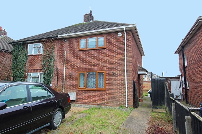 2 Bedroom Semi Detached House For Sale In Spring Grove, Sandy, SG19