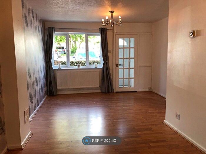 2 Bedroom Semi-Detached House To Rent In Paddock Rise, Beechwood, Runcorn, WA7