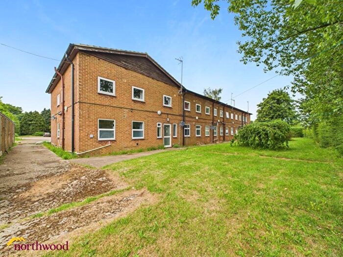 1 Bedroom Flat To Rent In Friars Hill, Wroxton, OX15