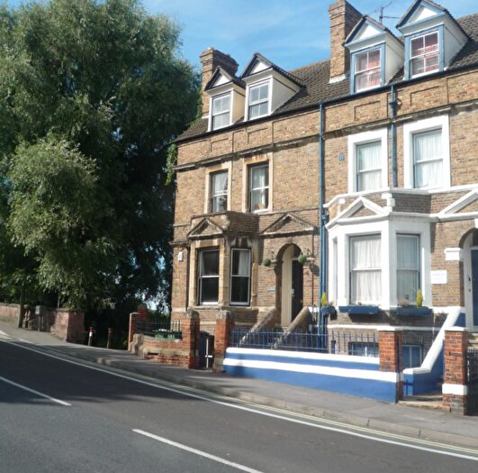 2 Bedroom Flat To Rent In Botley Road, Oxford, Oxfordshire, OX2