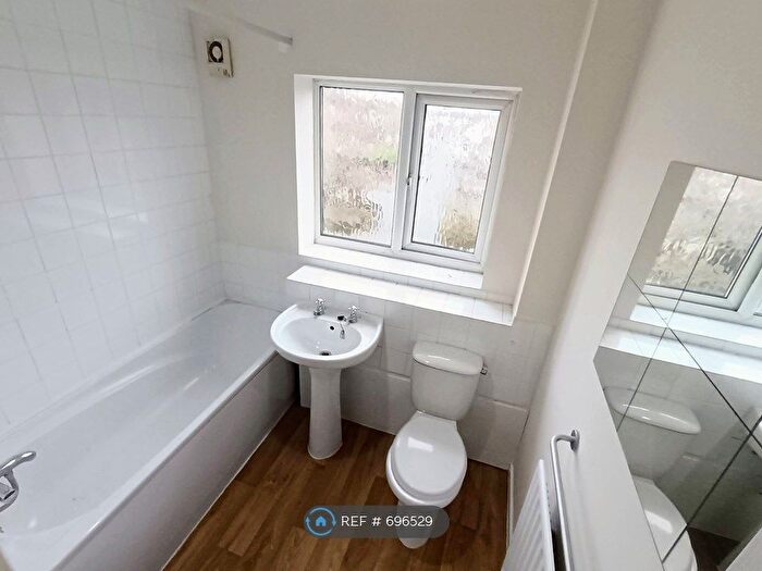 1 Bedroom Flat To Rent In Barwell Court, Birmingham, B9