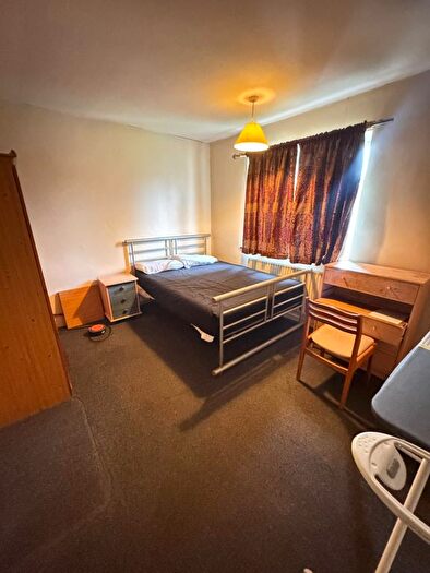 2 Bedroom Terraced House To Rent In Norman Crescent, Hounslow, TW5