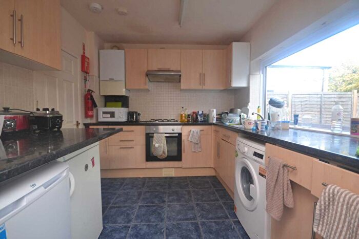5 Bedroom Terraced House To Rent In Blenheim Road, Reading, RG1